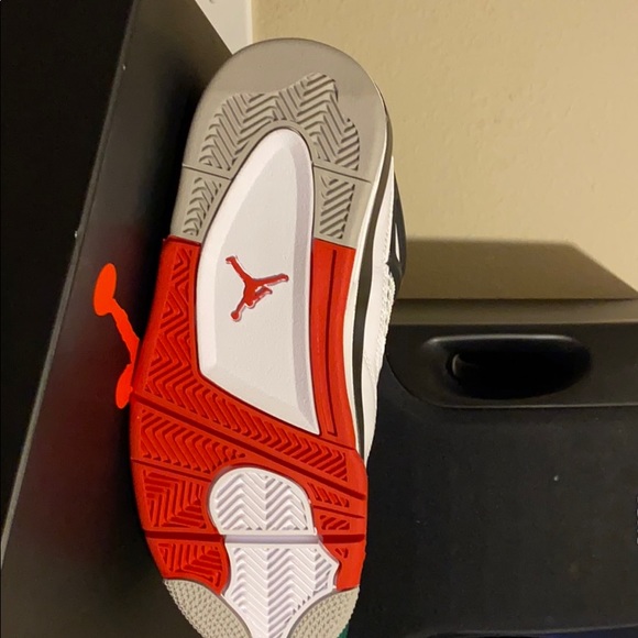 Retro 4 - Picture 2 of 2